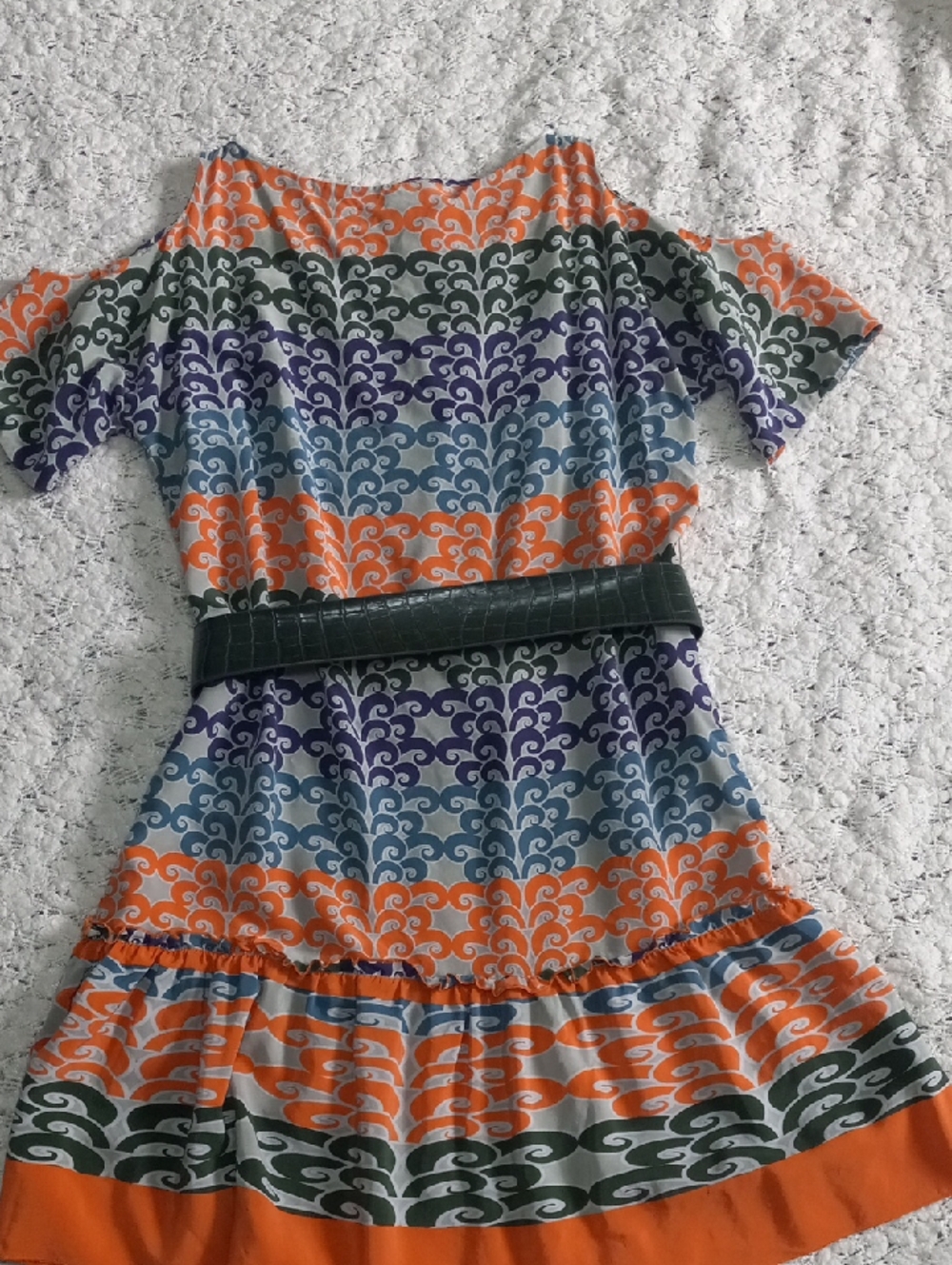 Ali Ro Patterned Cold-Shoulder Dress in Orange, Blue & Green Belt Include Size 6 - Picture 6 of 9